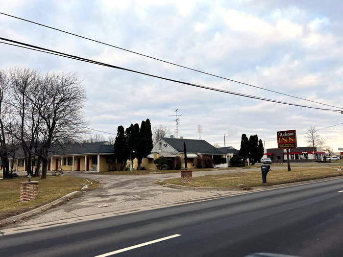 Mel Manor Motel (Welcome Inn) - Dec 11 2022 Photo (newer photo)